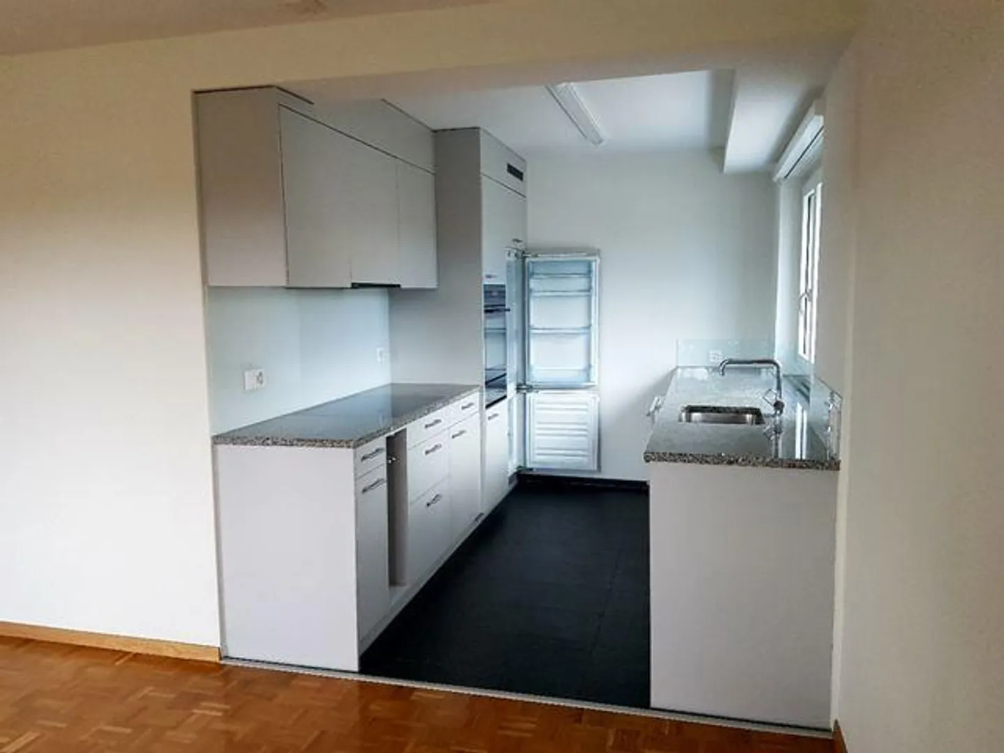 Appartamento tranquillo in una posizione centrale - Foto 2 di 7