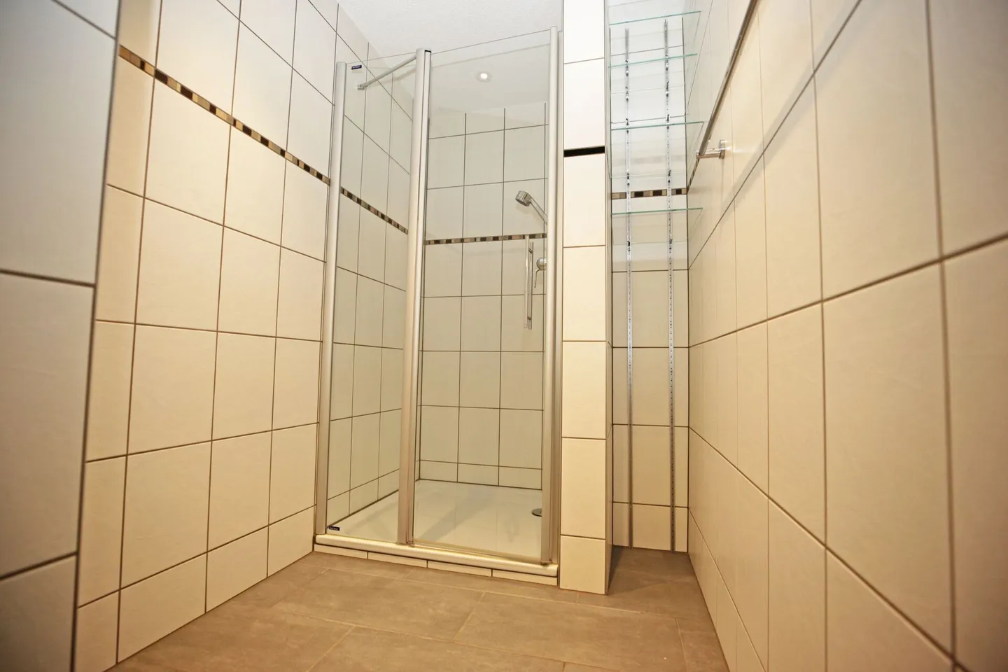 Moderno appartamento attico di 3,5 locali con alto standard di finitura - Foto 6 di 12