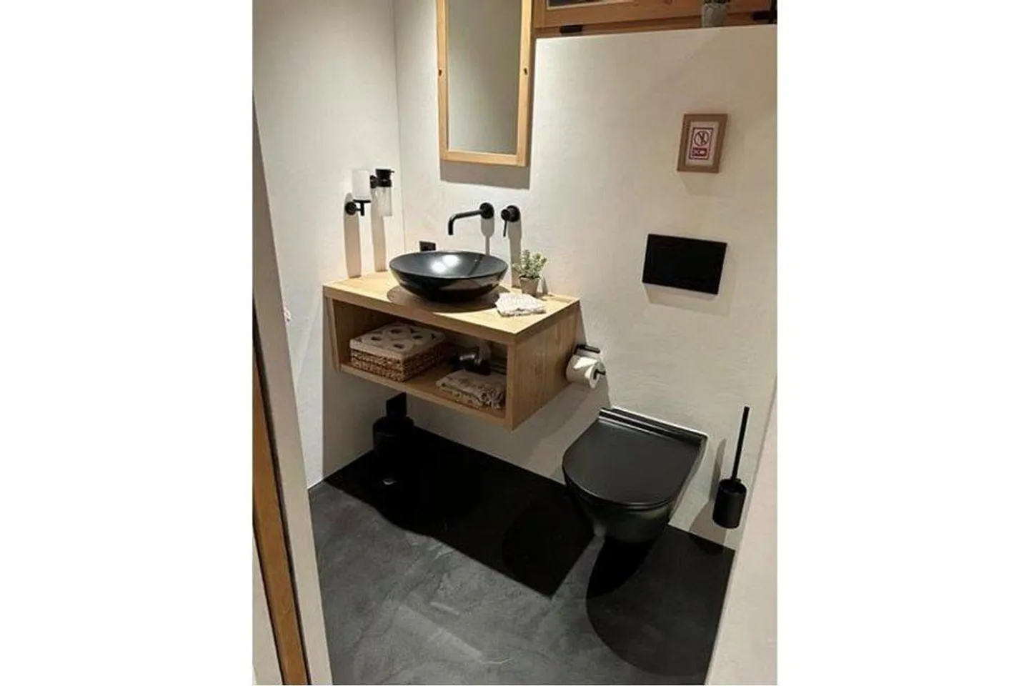 Rental 2.5-Room Goat Stall in Goms - Photo 4 of 13