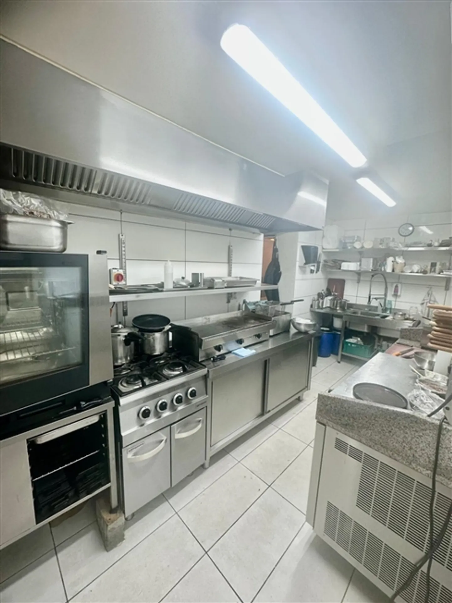 Café for Sale - Beautiful Location and Excellent View - Photo 4 of 4