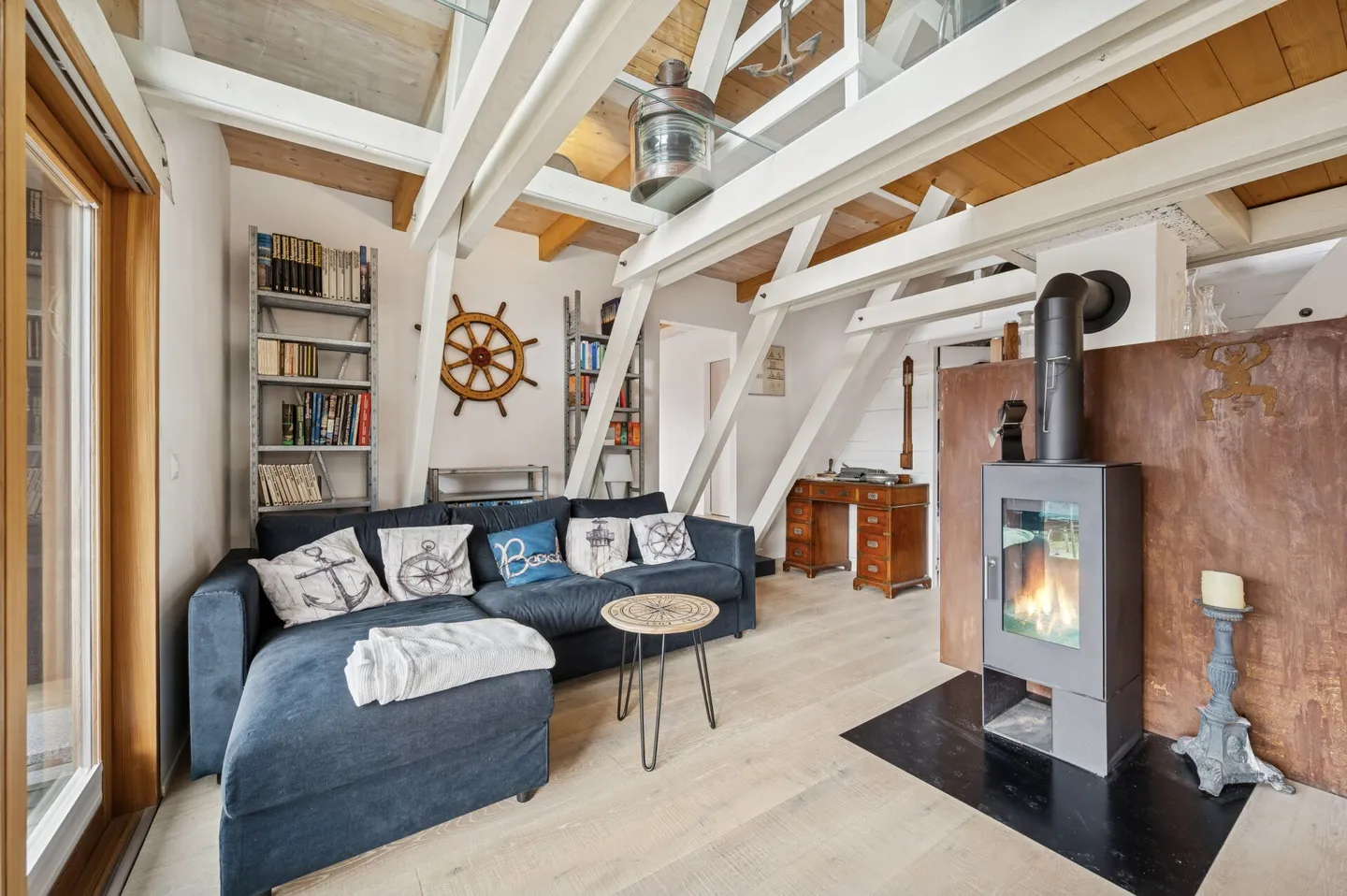 Stilvolles Einfamilienhaus mit Bootsplatz - Foto 4 von 13