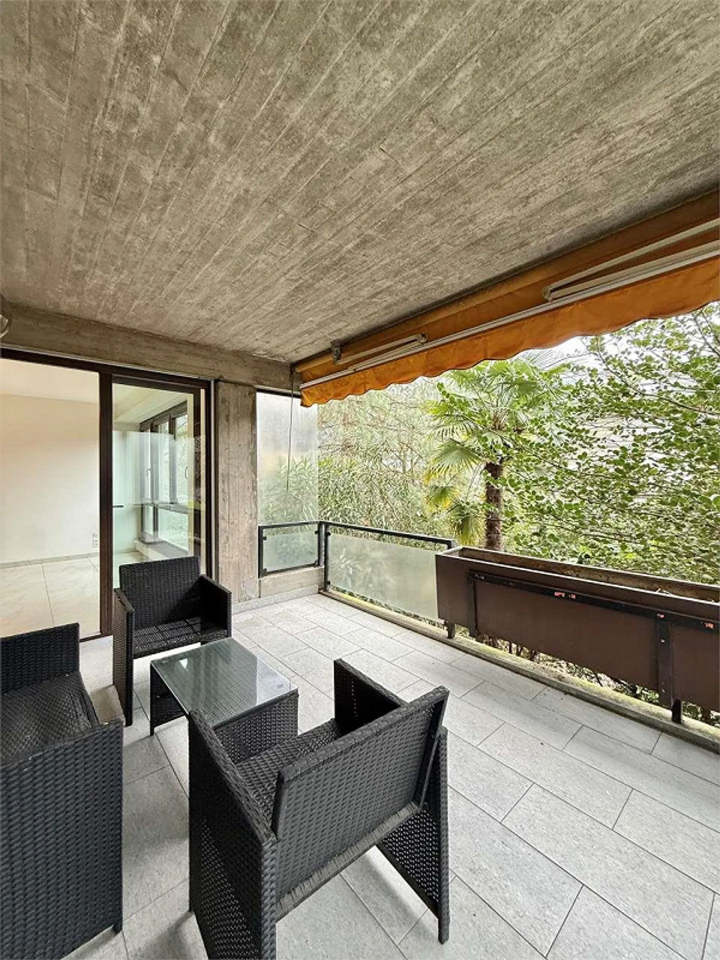 Lugano Loreto, 3.5 room apartment surrounded by greenery - Photo 2 of 11