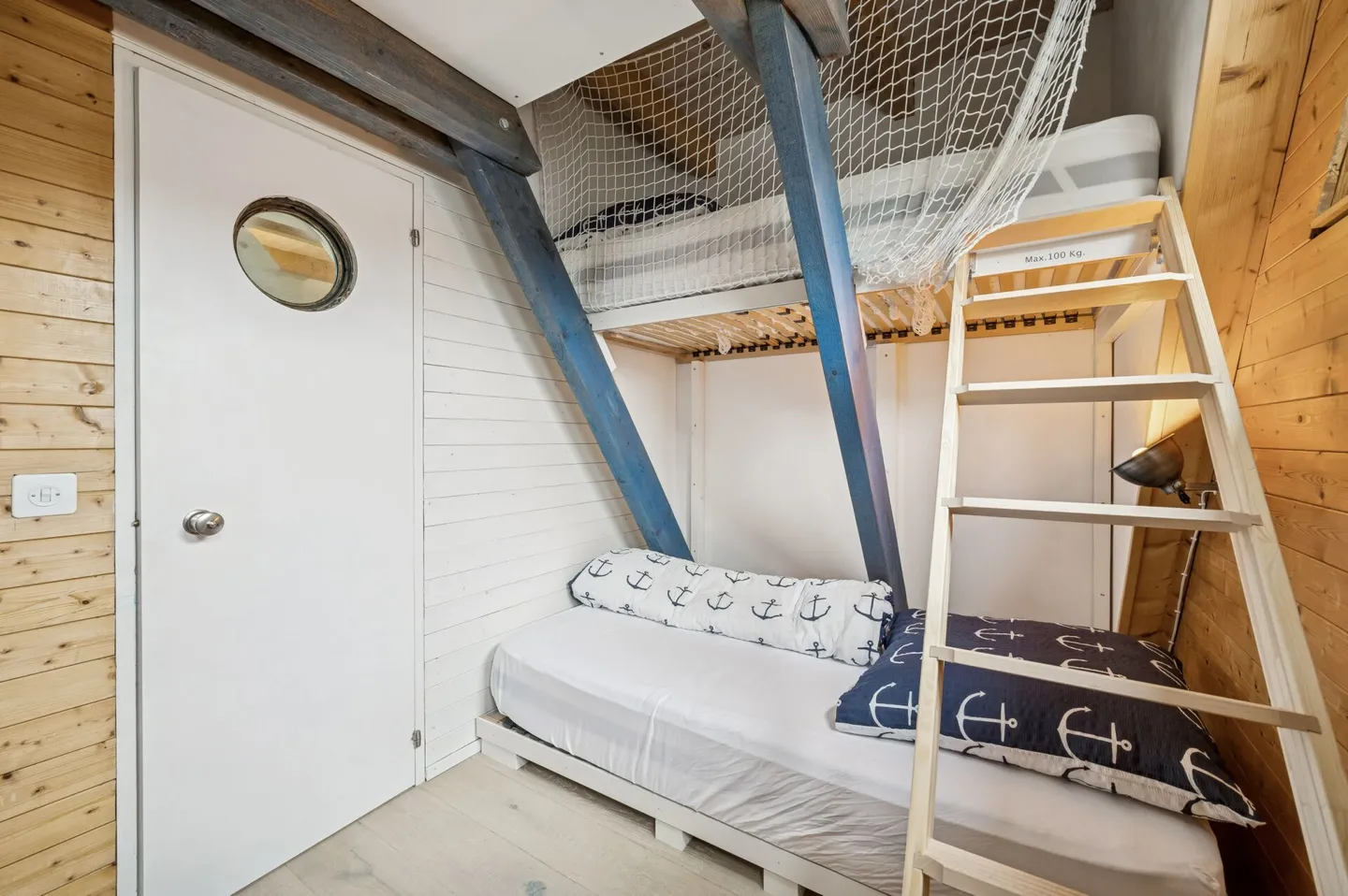 Stilvolles Einfamilienhaus mit Bootsplatz - Foto 8 von 13