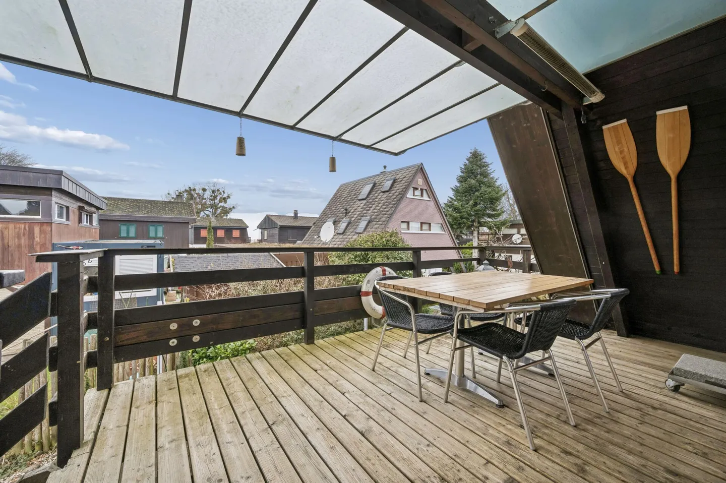 Stilvolles Einfamilienhaus mit Bootsplatz - Foto 10 von 13