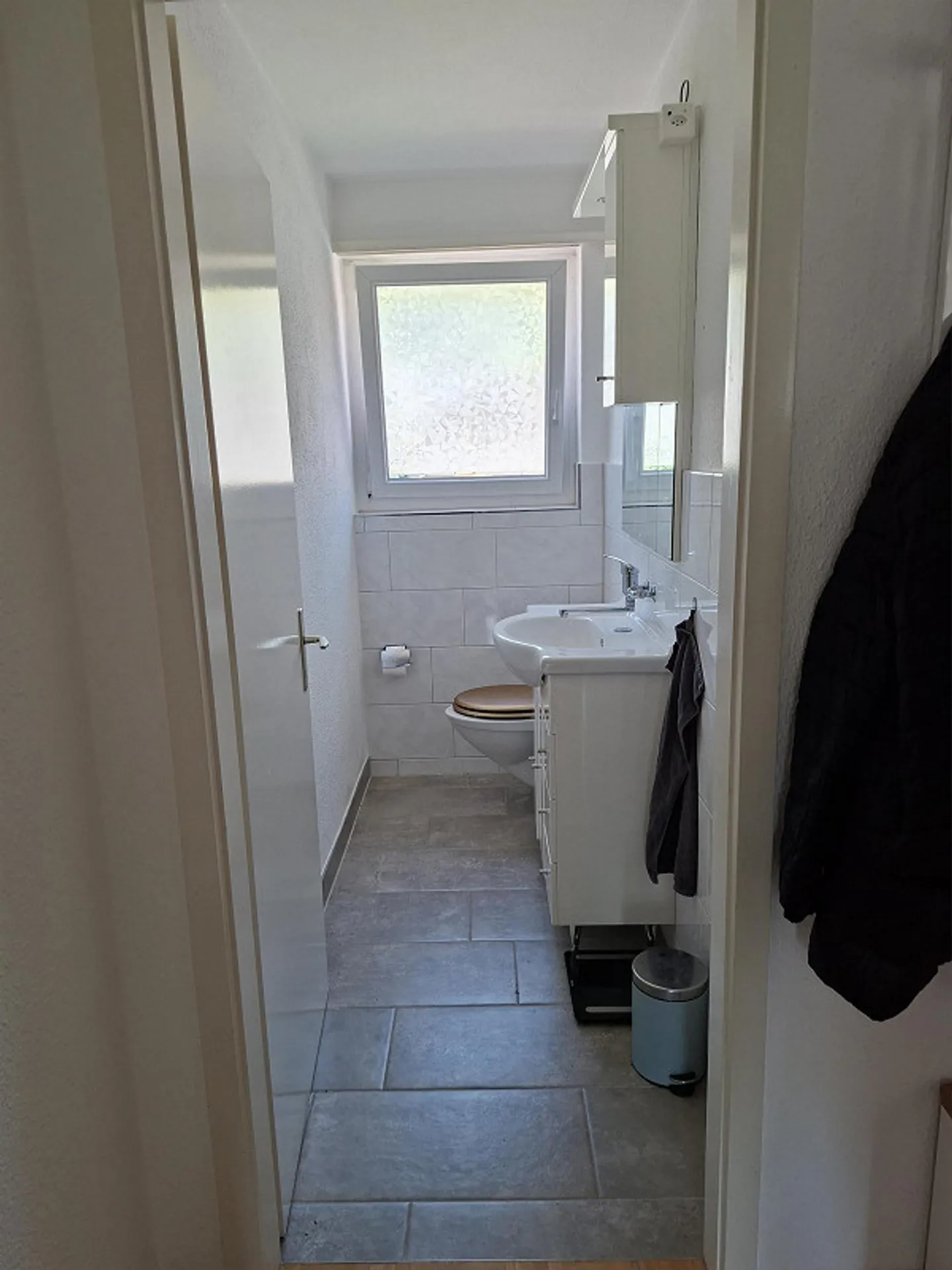 4 Room Apartment - Photo 4 of 10