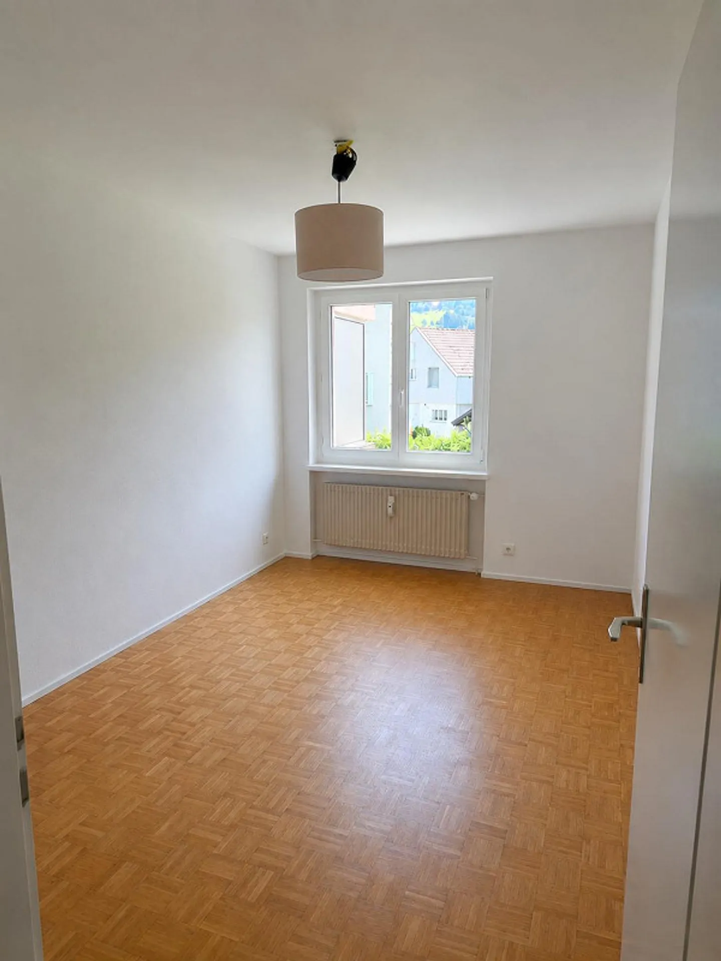 4 Room Apartment - Photo 9 of 10