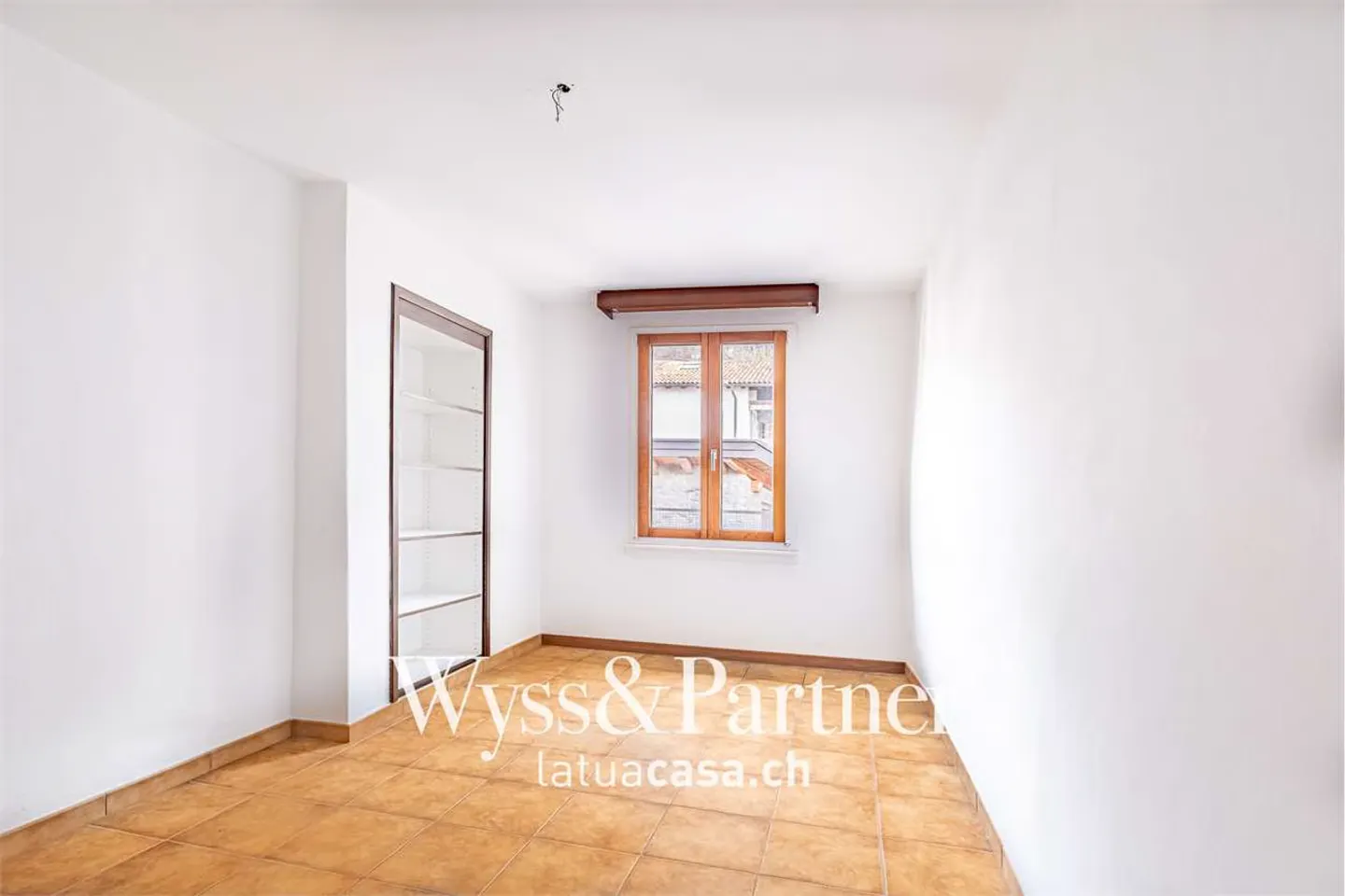 Pazzallo - Spacious 3.5 rooms in the nucleus - Photo 3 of 6