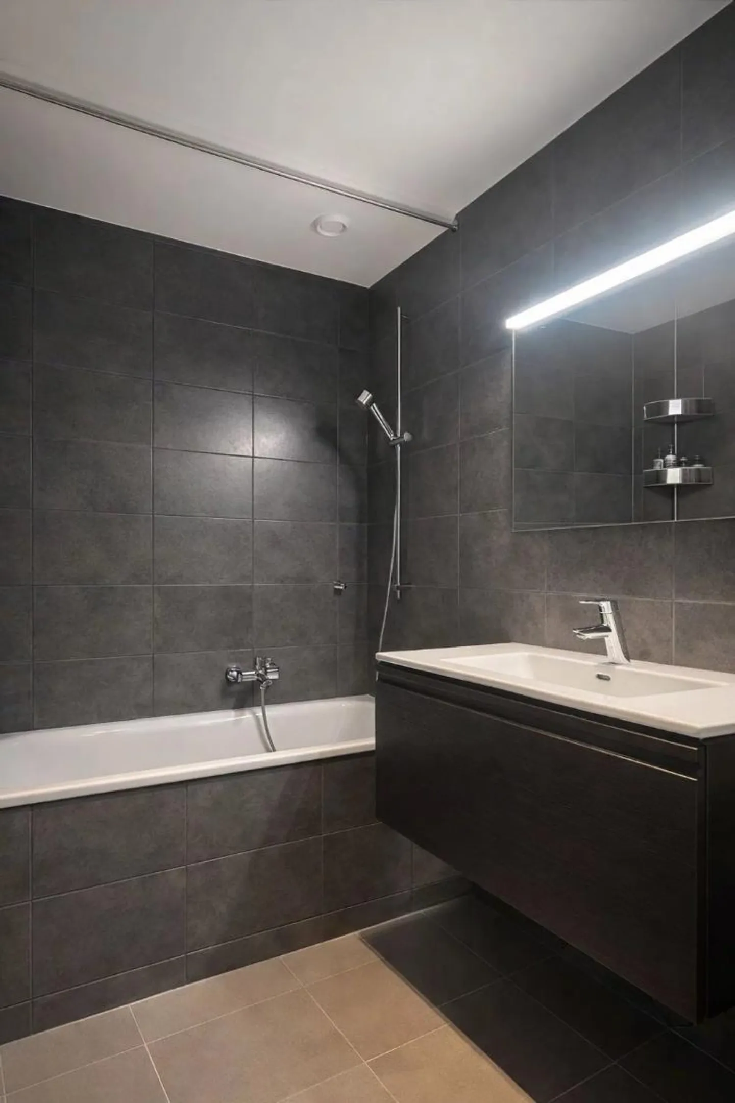 Appartamento 4 locali - Foto 3 di 7