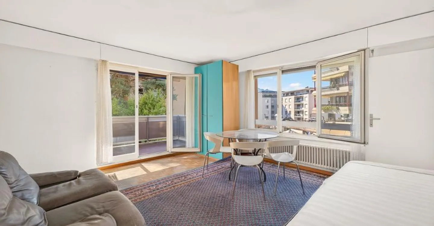 Studio avec grand balcon à deux pas du lac - Foto 4 von 6