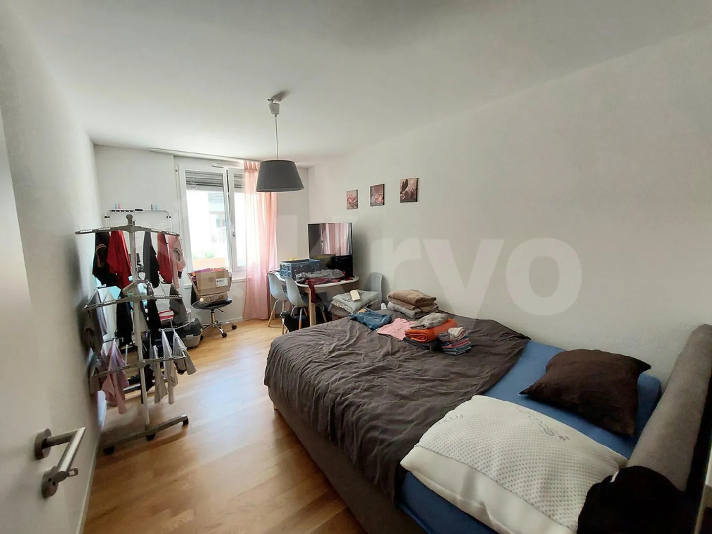 BEL APPARTAMENTO DI 3.5 STANZE CON TERRAZZA IN CENTRO CITTÀ - Foto 4 di 8