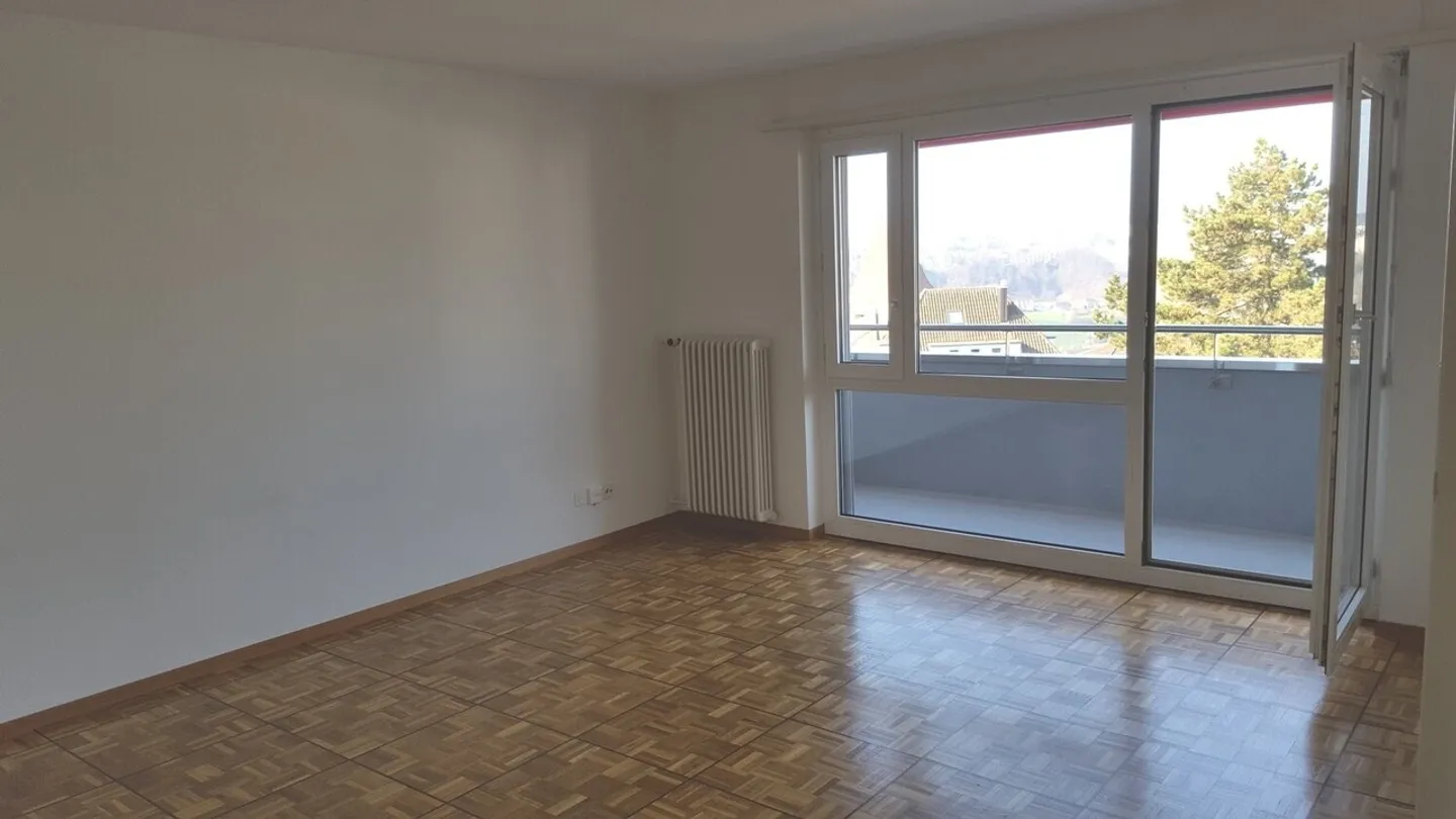 Spacious 3-room apartment on the 3rd floor - Photo 7 of 13