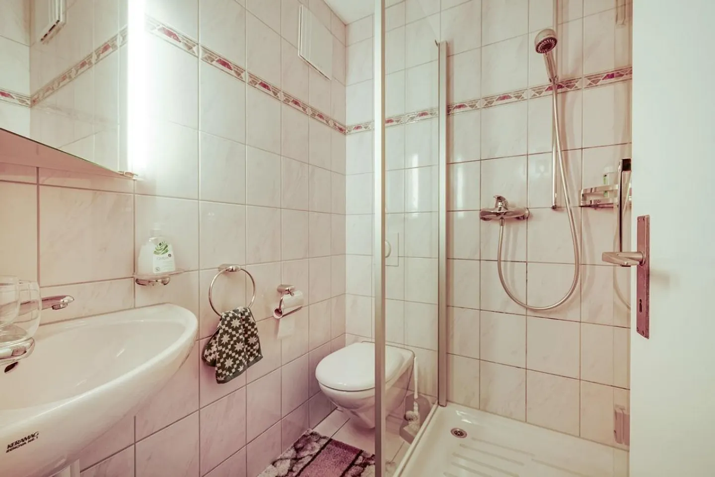Une maison à tomber amoureux – charmant appartement sous les combles avec poutres apparentes - Photo 17 sur 30
