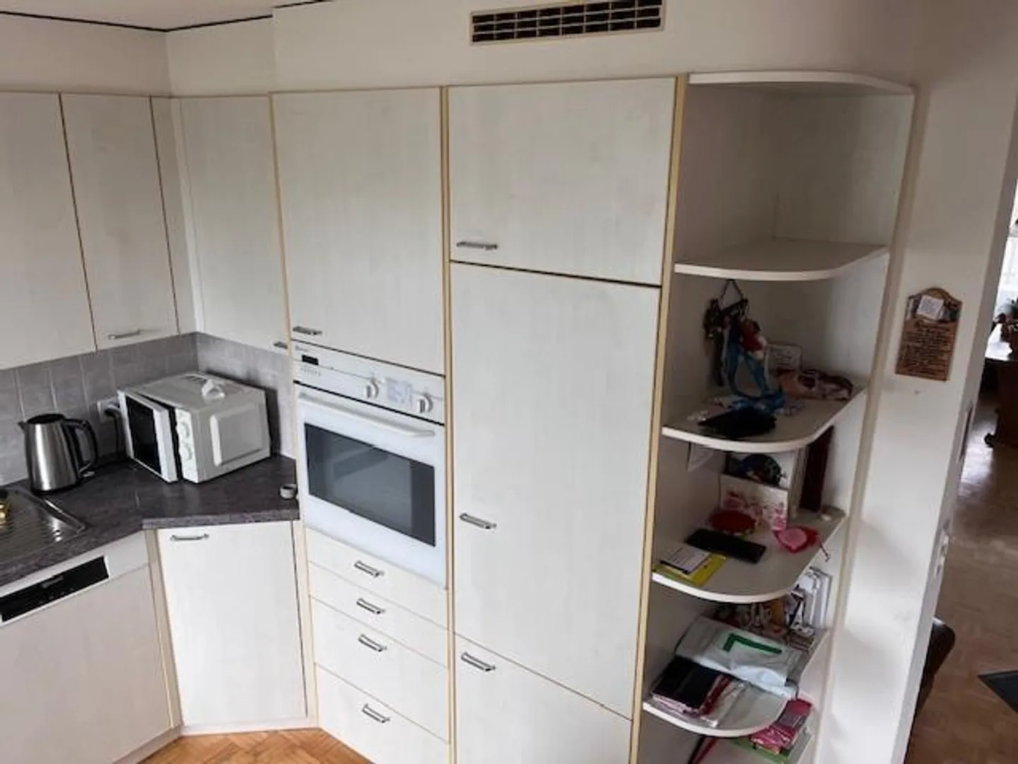 Helle 4.5 Zimmer Wohnung im 2. Stock, mit Lift - Foto 4 von 7