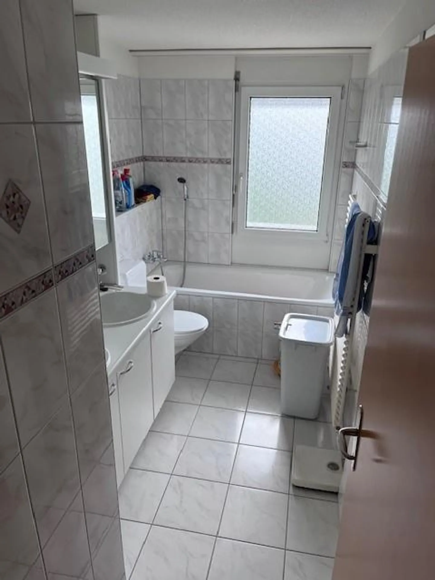 Helle 4.5 Zimmer Wohnung im 2. Stock, mit Lift - Foto 5 von 7