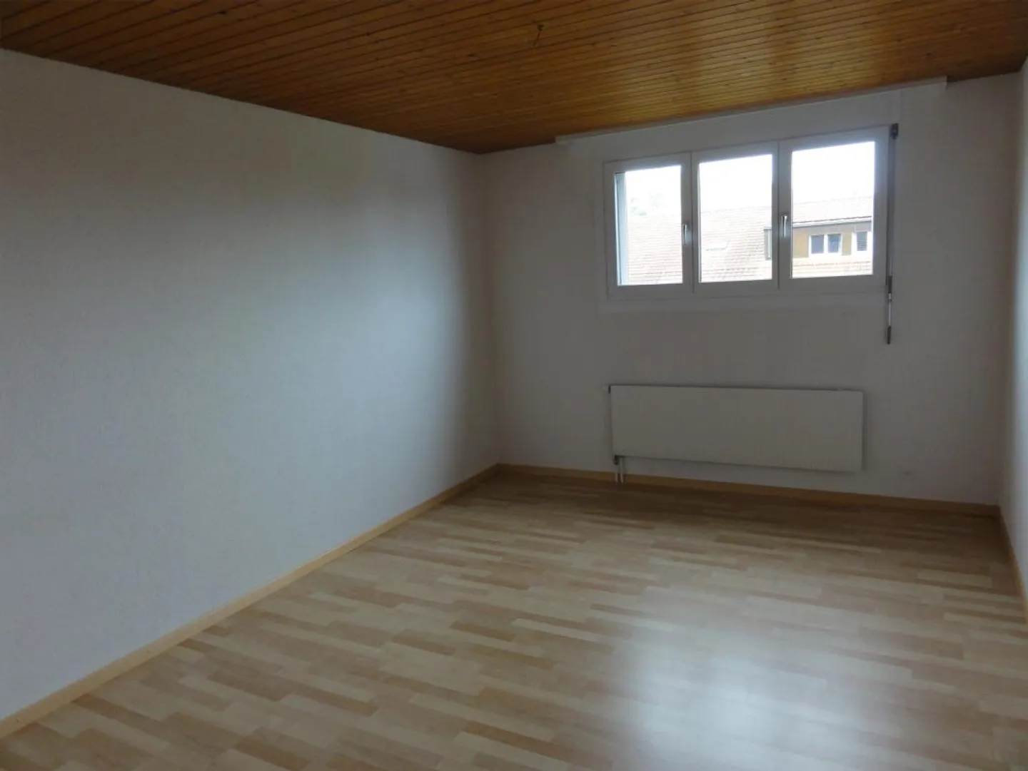 günstige 3,5 Zimmer-Dachwohnung - Foto 6 von 9
