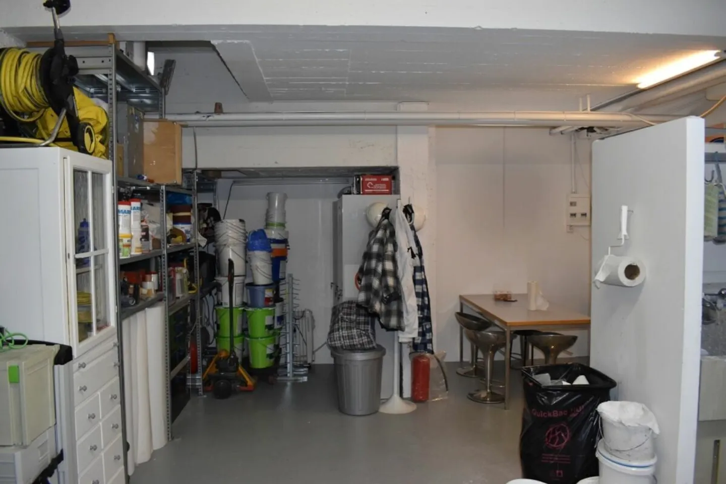 Commercial for sale - Photo 1 of 5