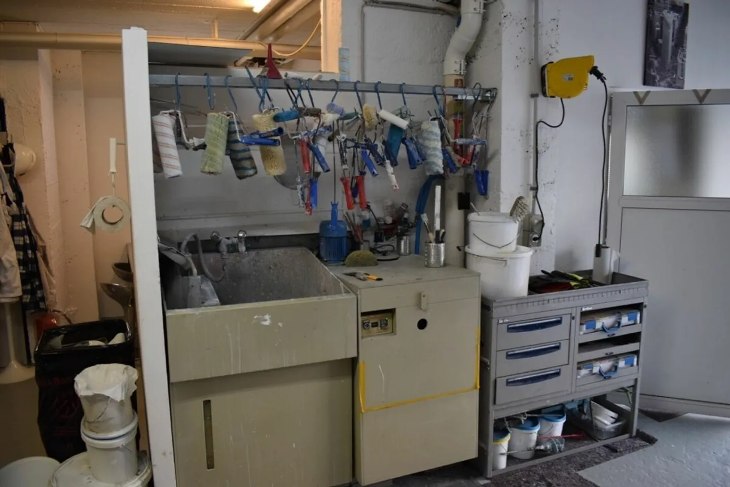 Commercial for sale - Photo 2 of 5