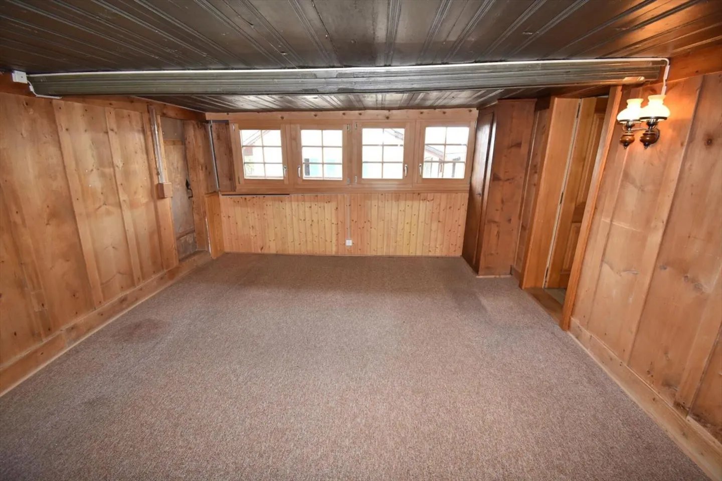 Chalet with 8 Rooms in Leysin - Photo 6 of 11