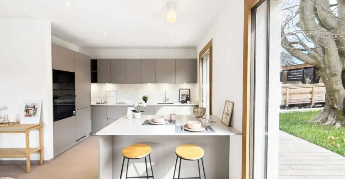 Maison de ville dans un parc arboré et privé - Foto 4 di 8