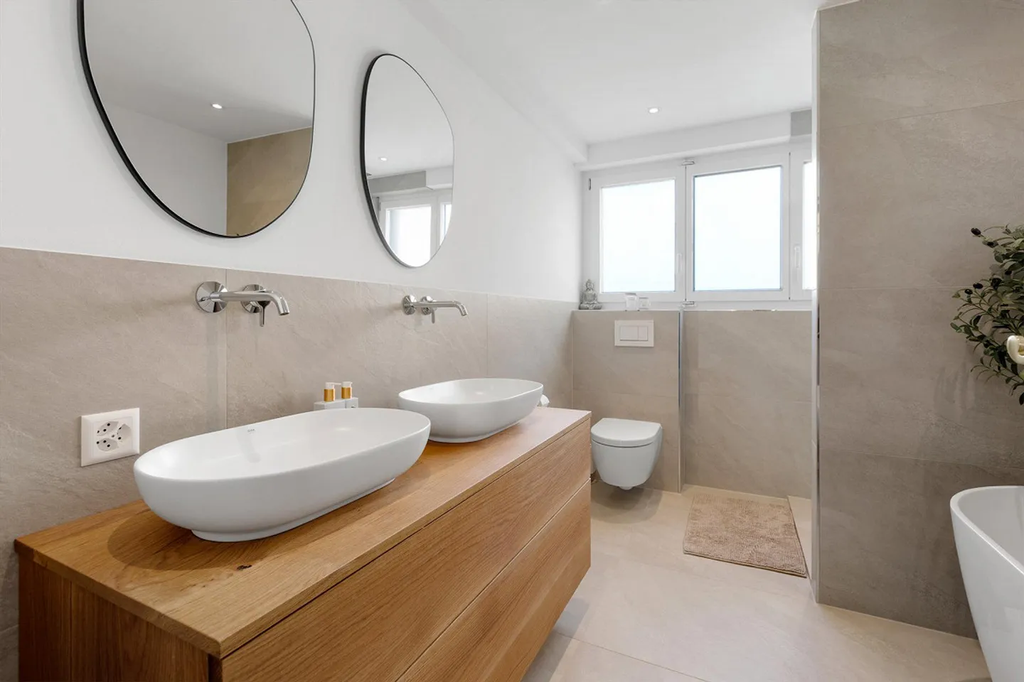 Traumhaft Wohnen über dem Nebelmeer - Foto 4 von 8