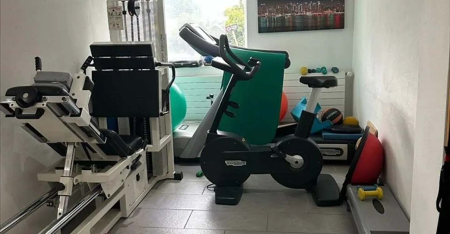 Office space for rent - Photo 3 of 9