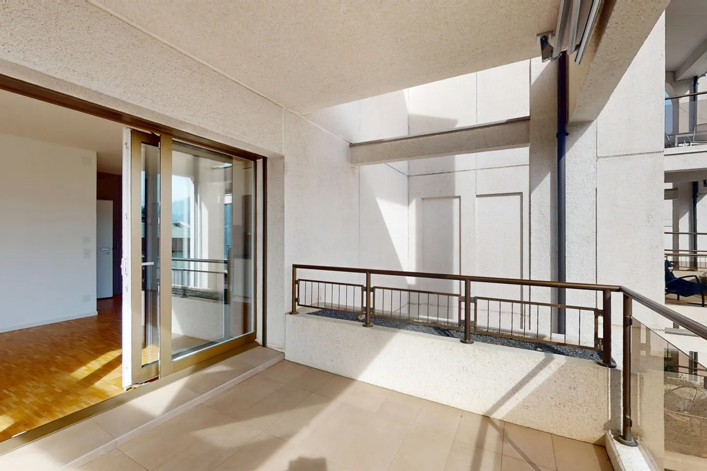 Parco Maraini lumineux avec vue agréable - Photo 3 sur 9