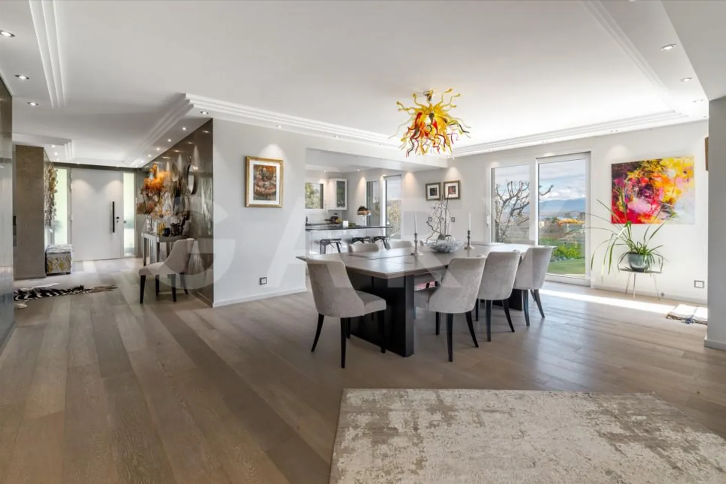 EXCLUSIVE - ELEGANT COUNTRY HOUSE - Photo 1 of 6