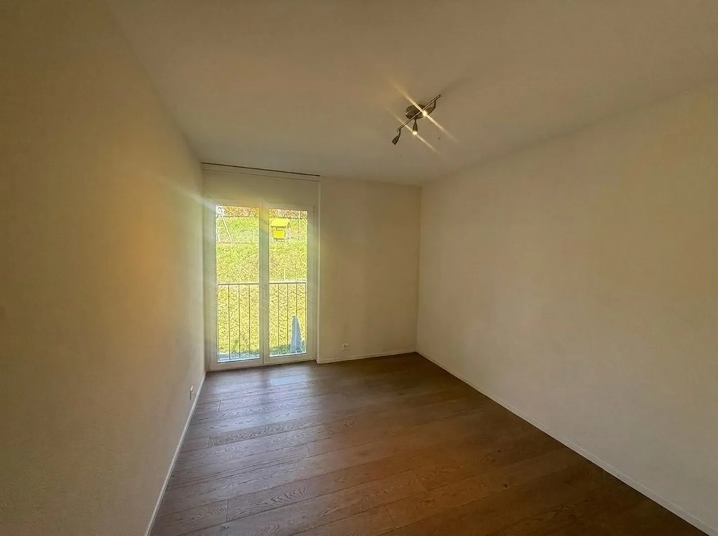 Wunderschöne Wohnung mit Terrasse und atemberaubendem Seeblick - Foto 5 von 7