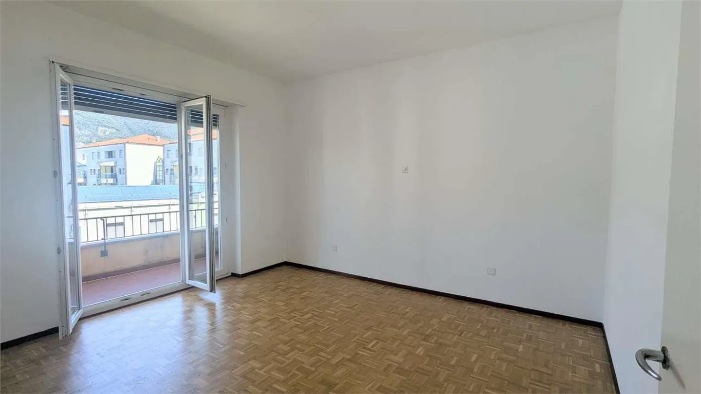 Chiasso, hervorragendes 3,5-Zi-Wohnung mit Balkon - Foto 2 von 9