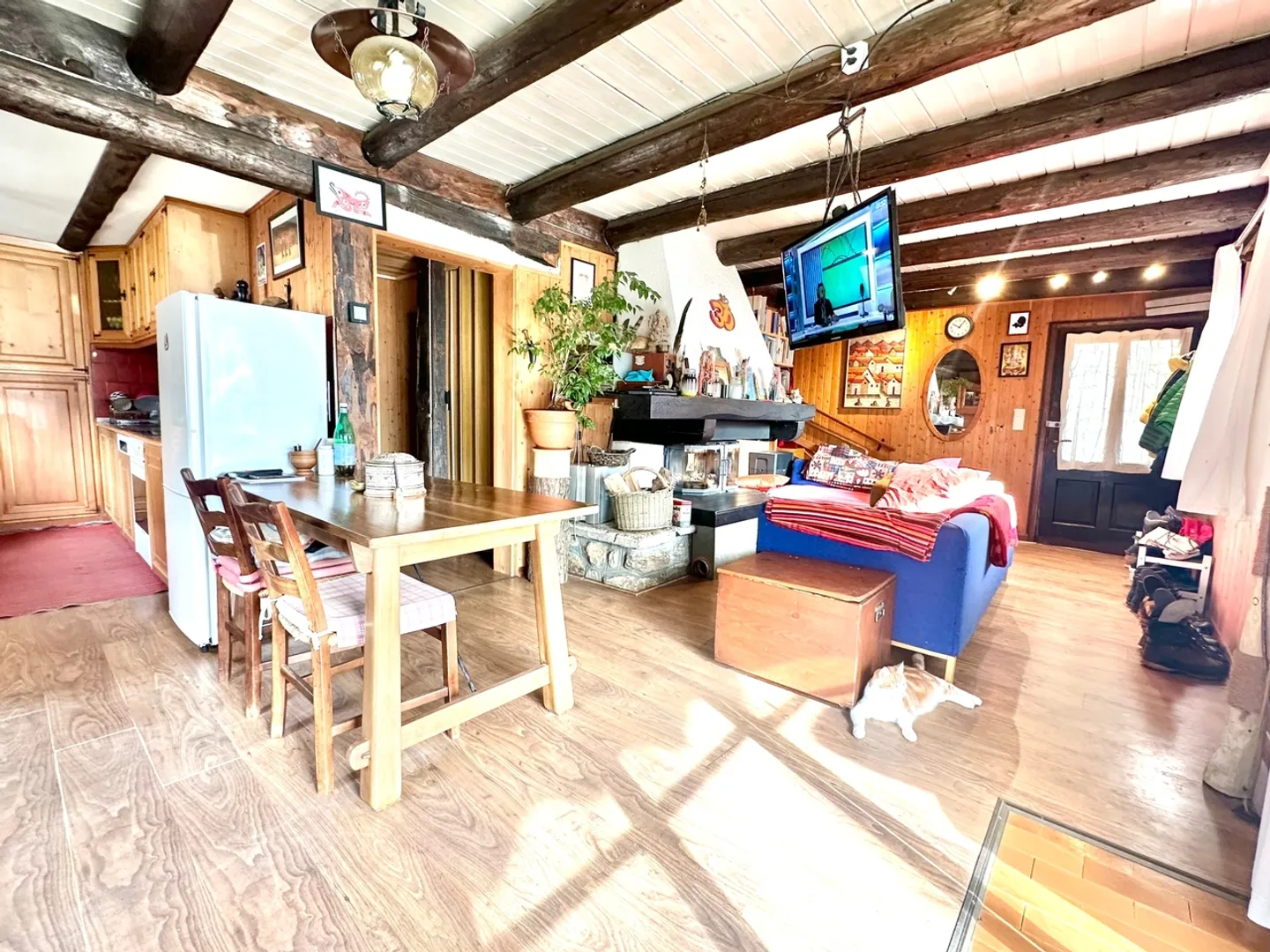 Spacious independent house with practical parking, Olivone - Photo 2 of 12