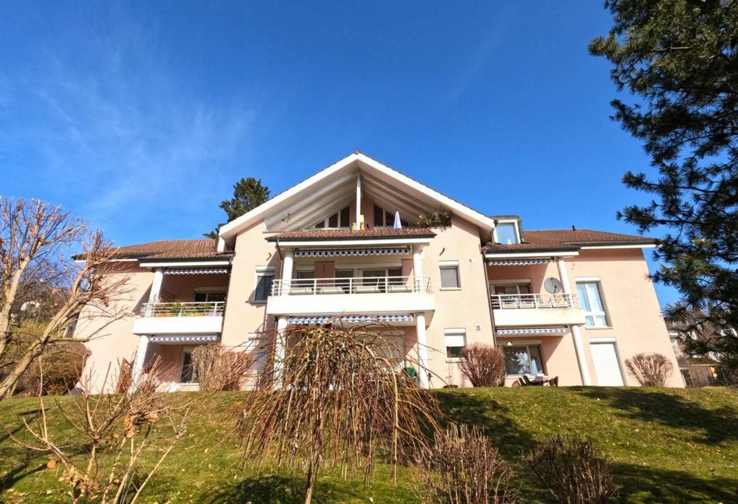 Il tuo rifugio a Degersheim - elegante e moderno - Foto 1 di 7