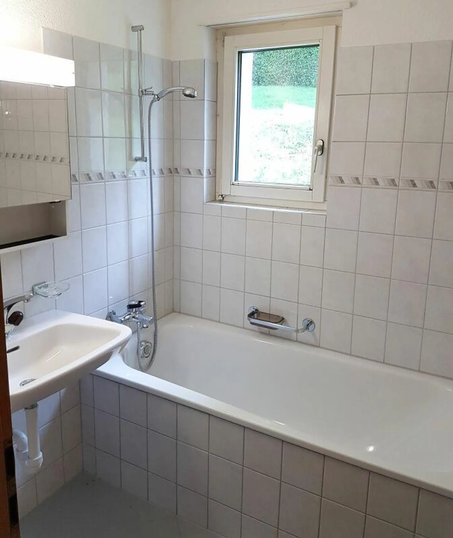 Il tuo rifugio a Degersheim - elegante e moderno - Foto 3 di 7