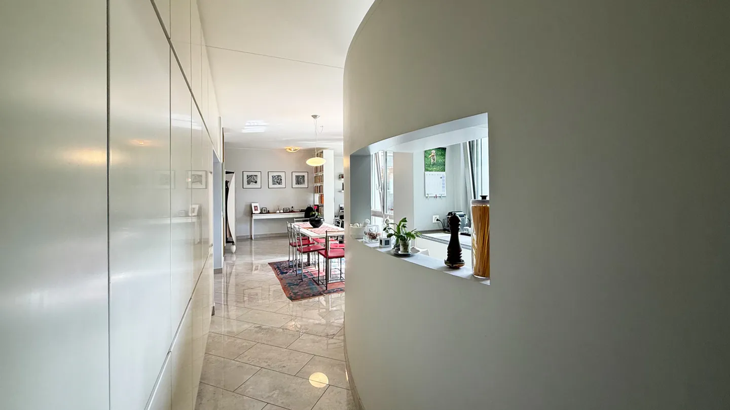 Appartamento luminoso 2.5 locali - Foto 9 di 17