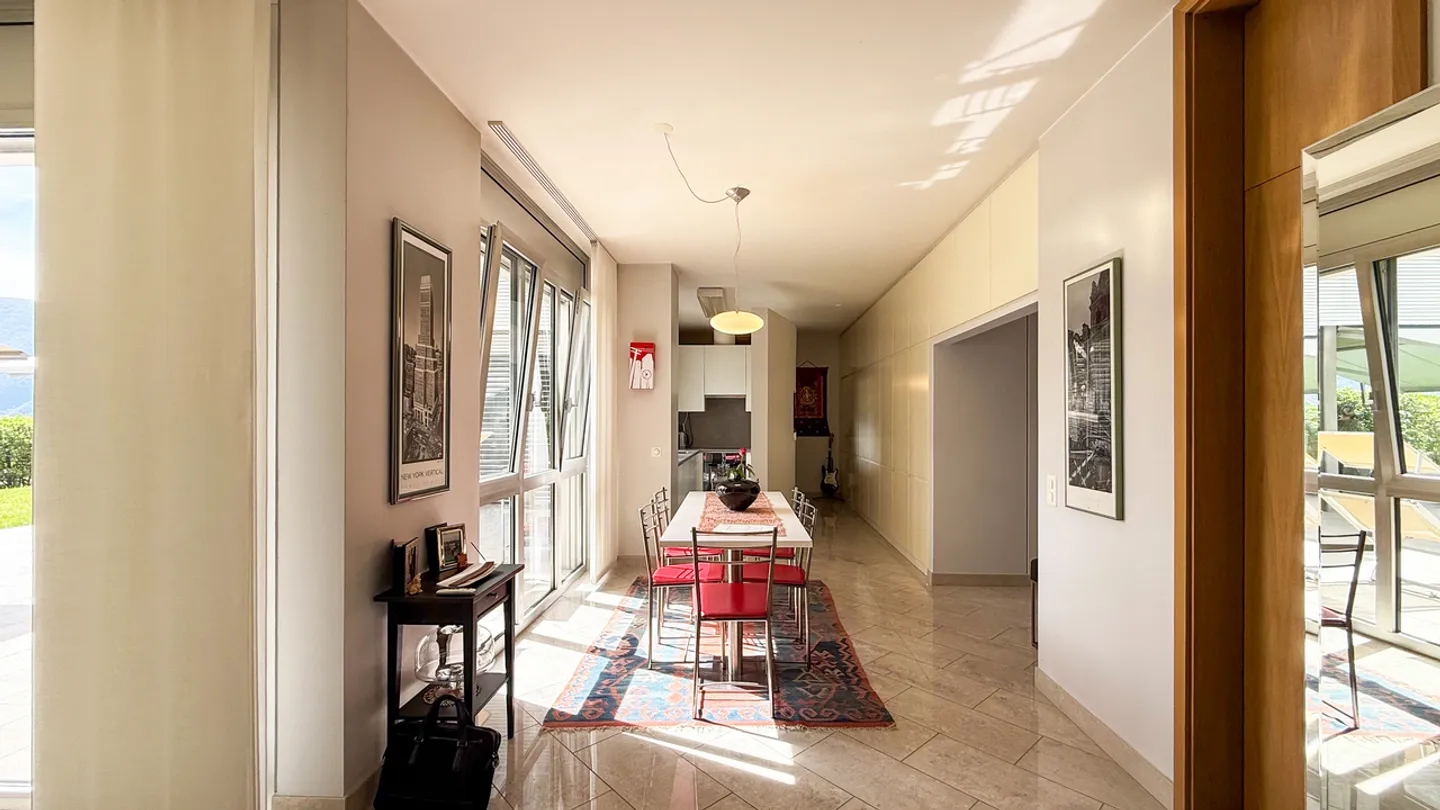 Appartamento luminoso 2.5 locali - Foto 3 di 17