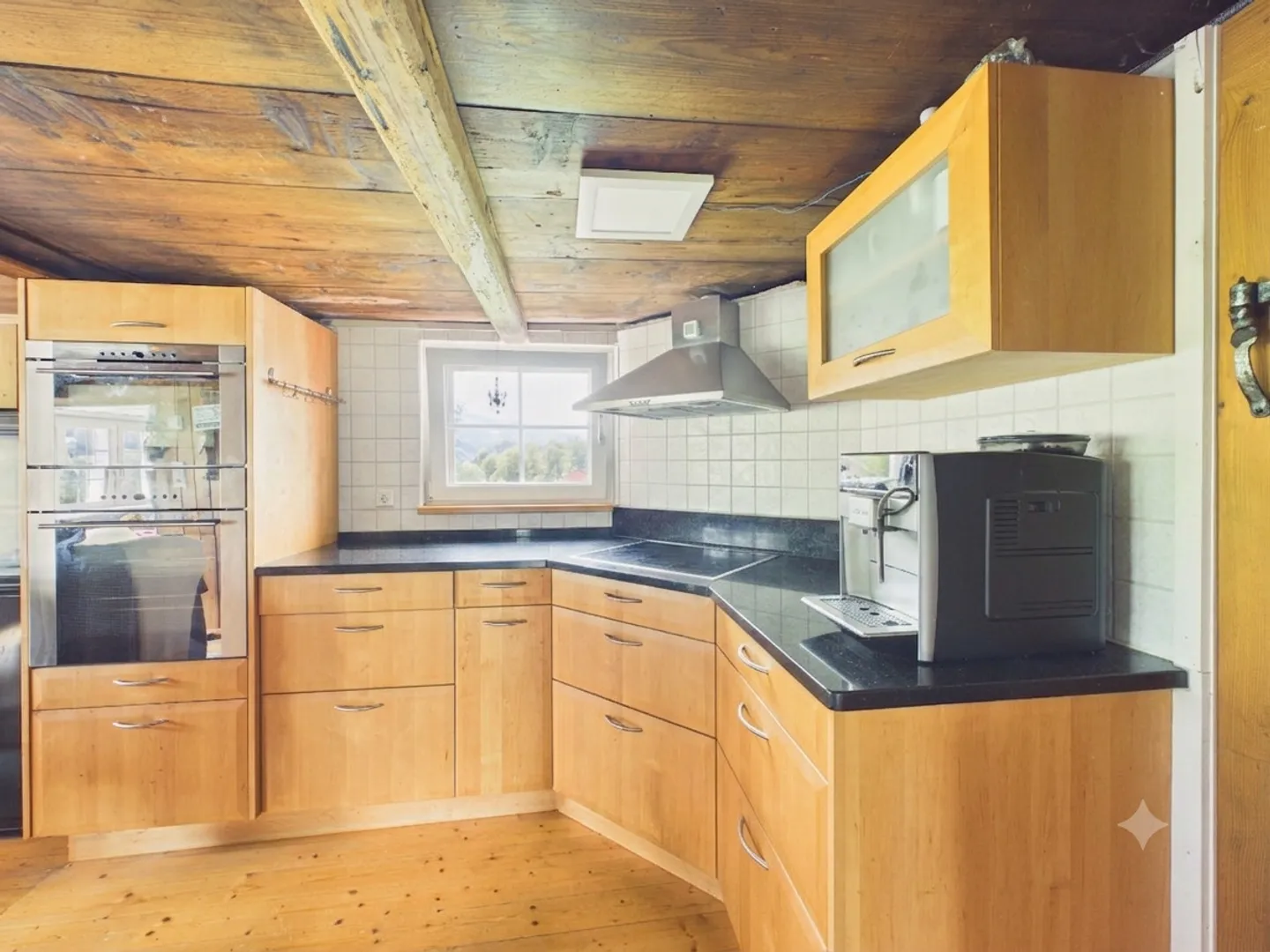 Charming single-family home with plenty of space and historic flair in Ebnat-Kappel - Photo 2 of 13