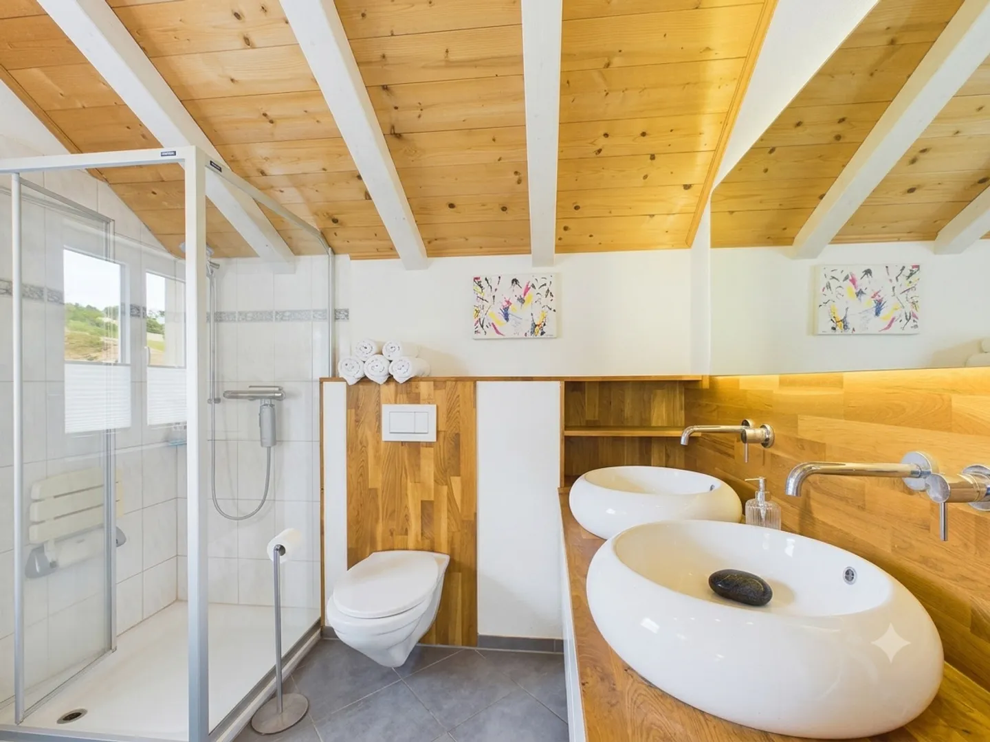 Charming single-family home with plenty of space and historic flair in Ebnat-Kappel - Photo 9 of 13
