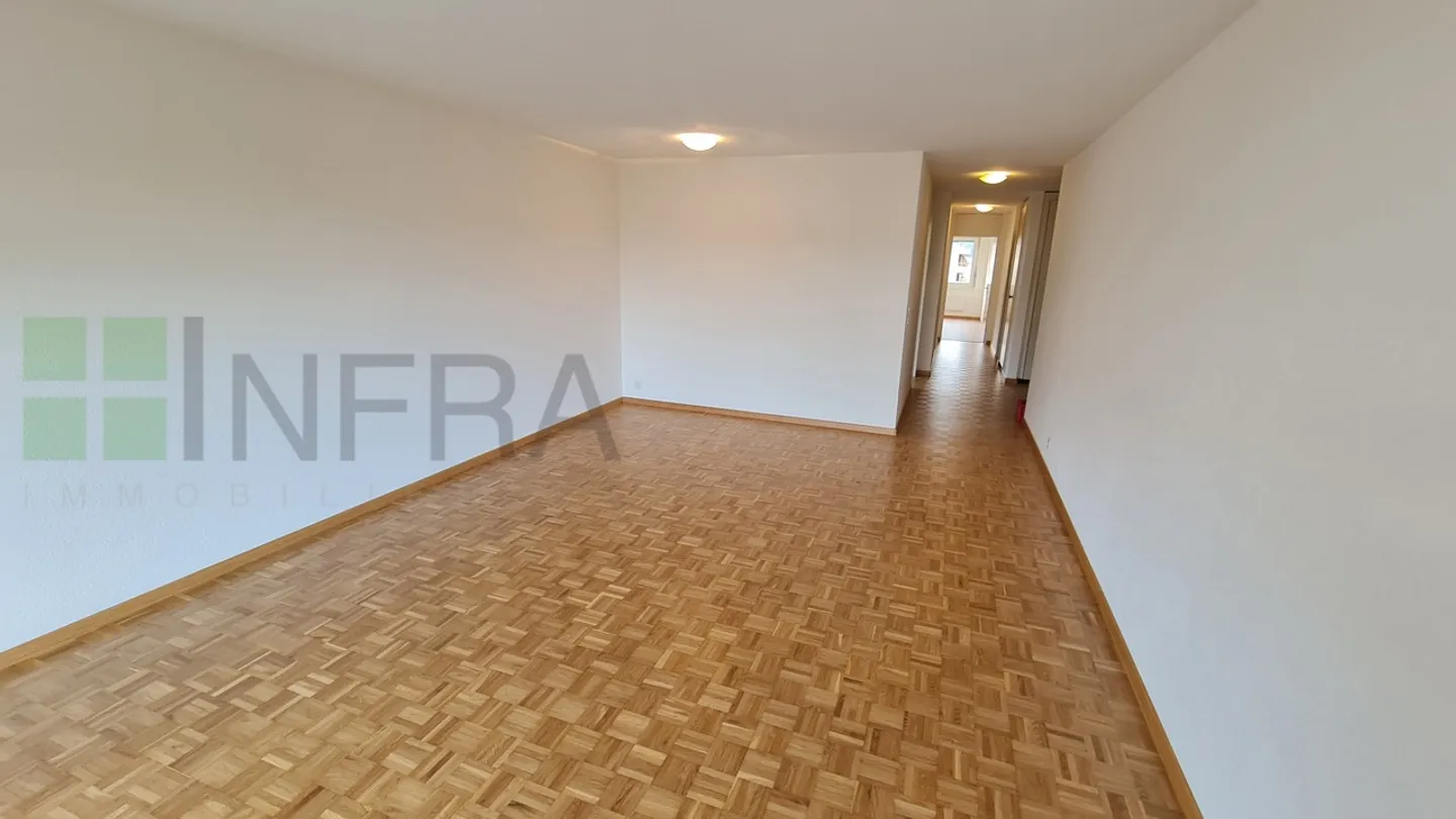 Beautiful 3.5 rooms 80 m2 with large balcony - Photo 3 of 13