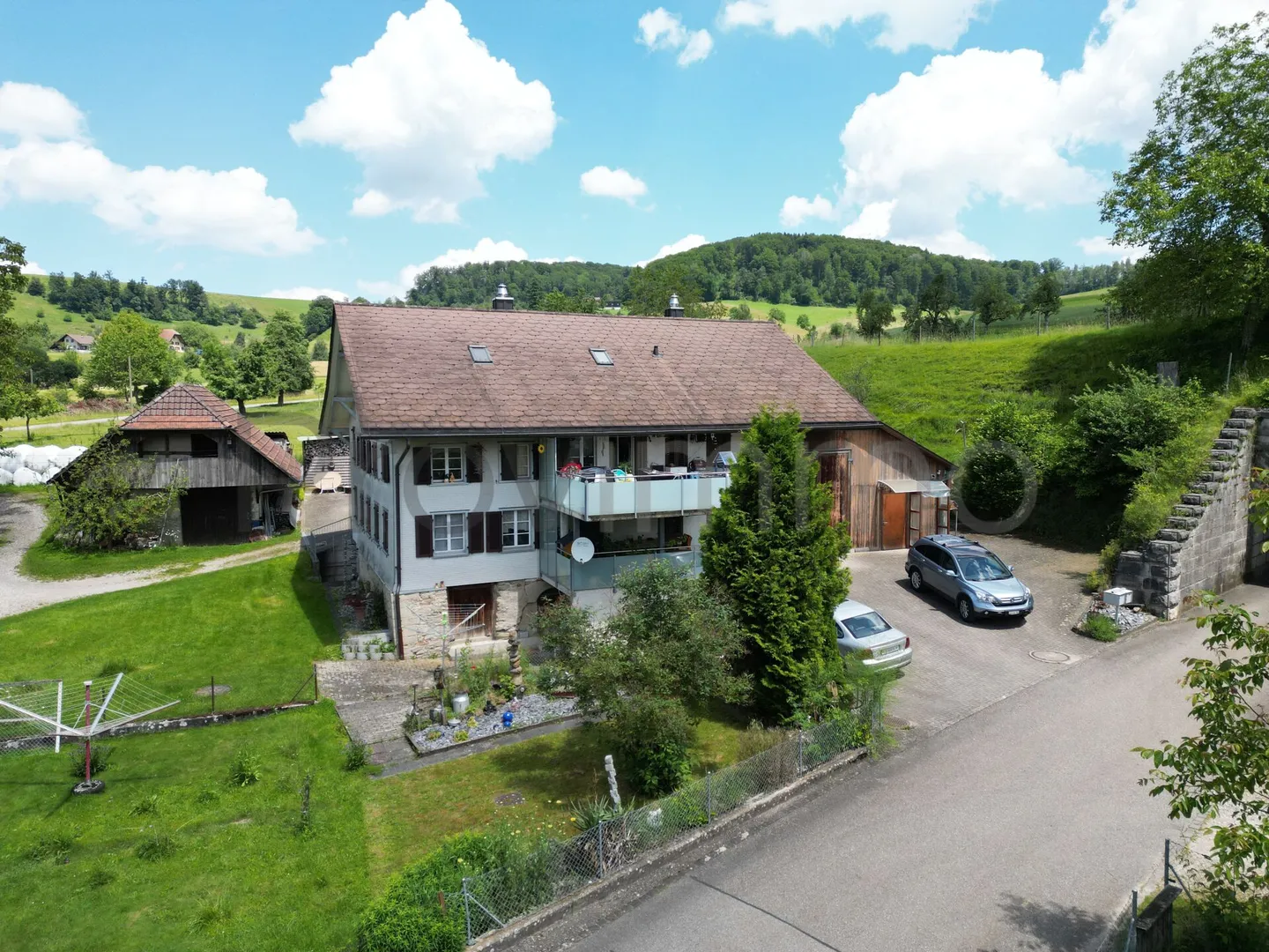 Casa bifamiliare con annessi ad Altbüron LU - Foto 4 di 14