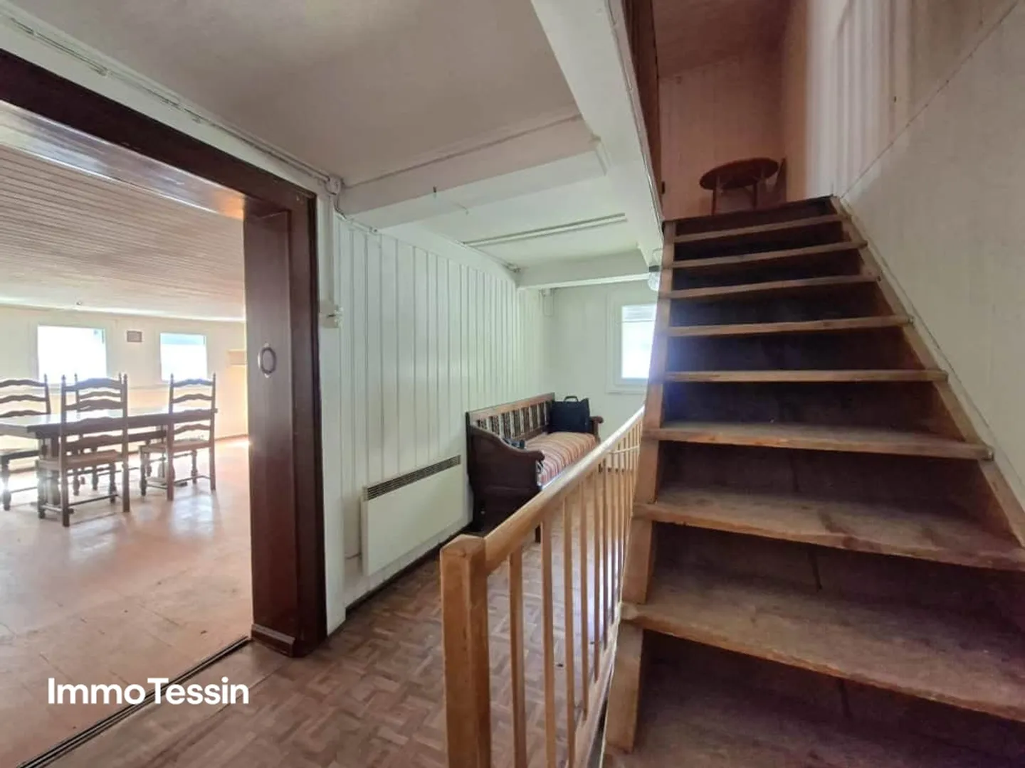 Typical & Spacious Leventina House with Garden in Ambri-Piotta at an Unbeatable Price Near the Ice Stadium - Photo 10 of 13