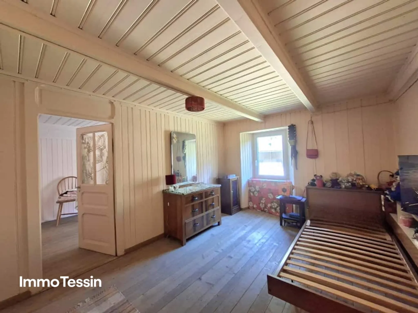 Typical & Spacious Leventina House with Garden in Ambri-Piotta at an Unbeatable Price Near the Ice Stadium - Photo 13 of 13