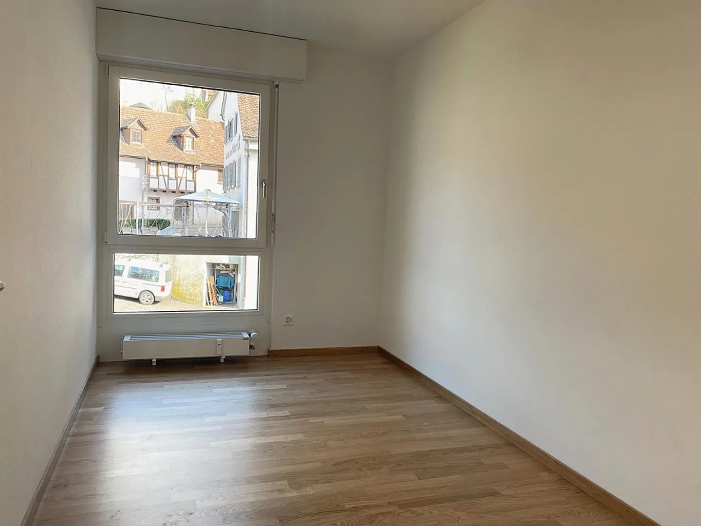 Modern, bright 3.5 room apartment with balcony - Photo 7 of 10