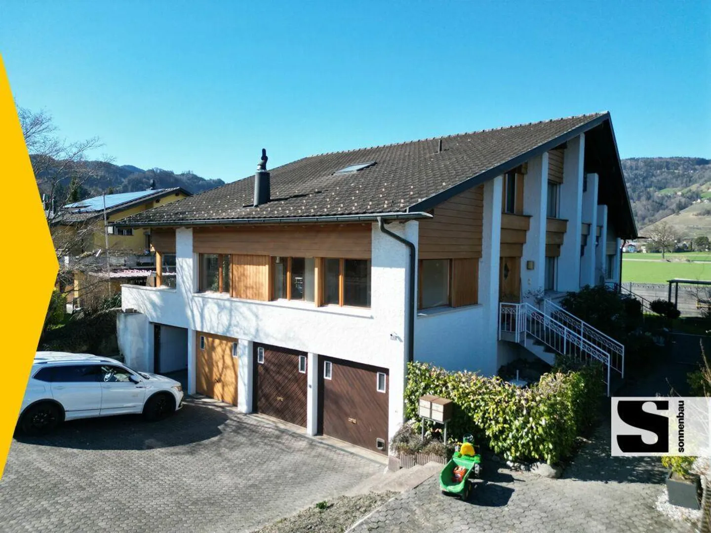 Familienfreundliches Doppelhaus - Foto 1 von 20