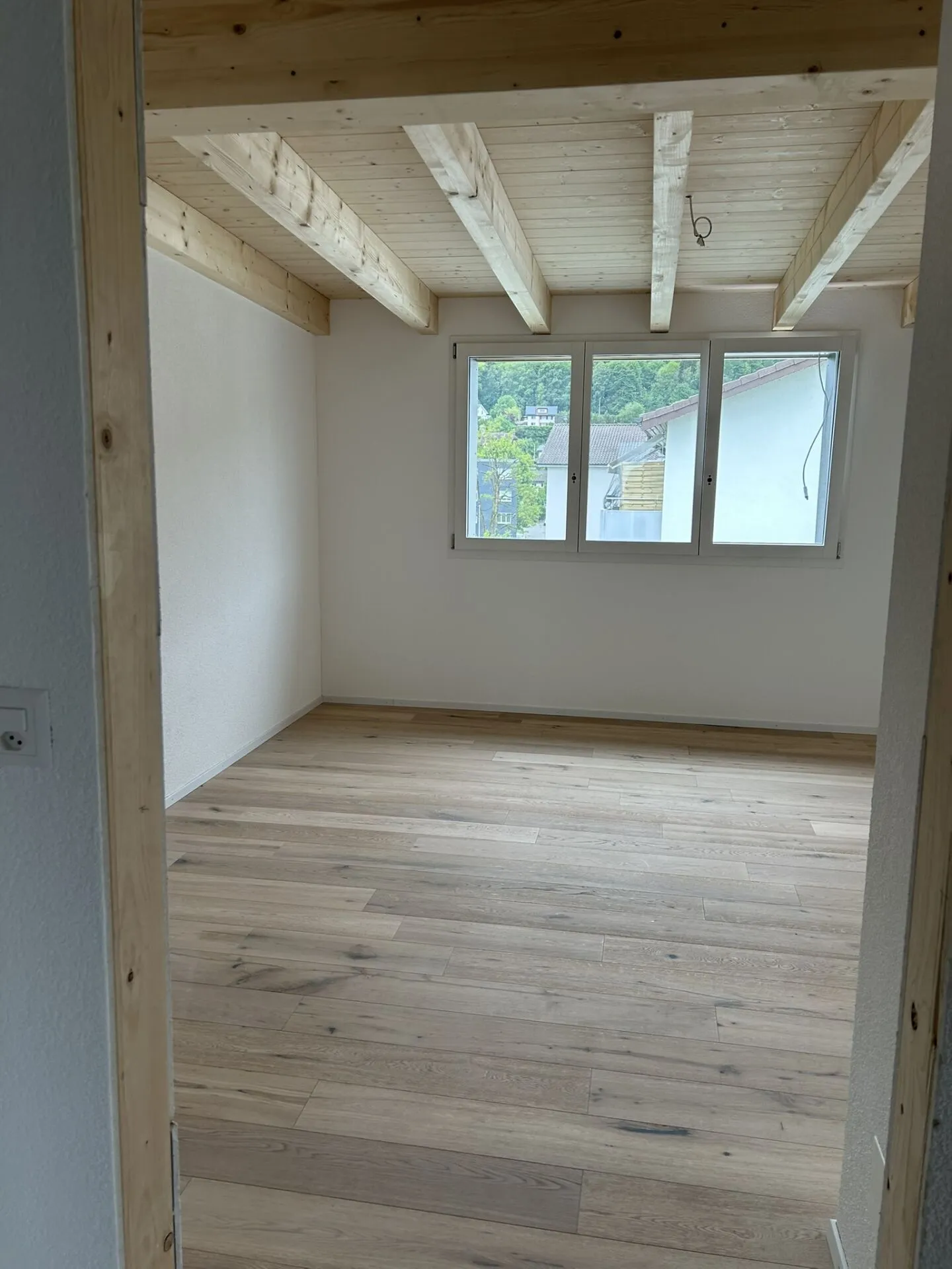 Appartamento nuovo 2.5 locali, in una posizione tranquilla all'ultimo piano ovest - Foto 10 di 15
