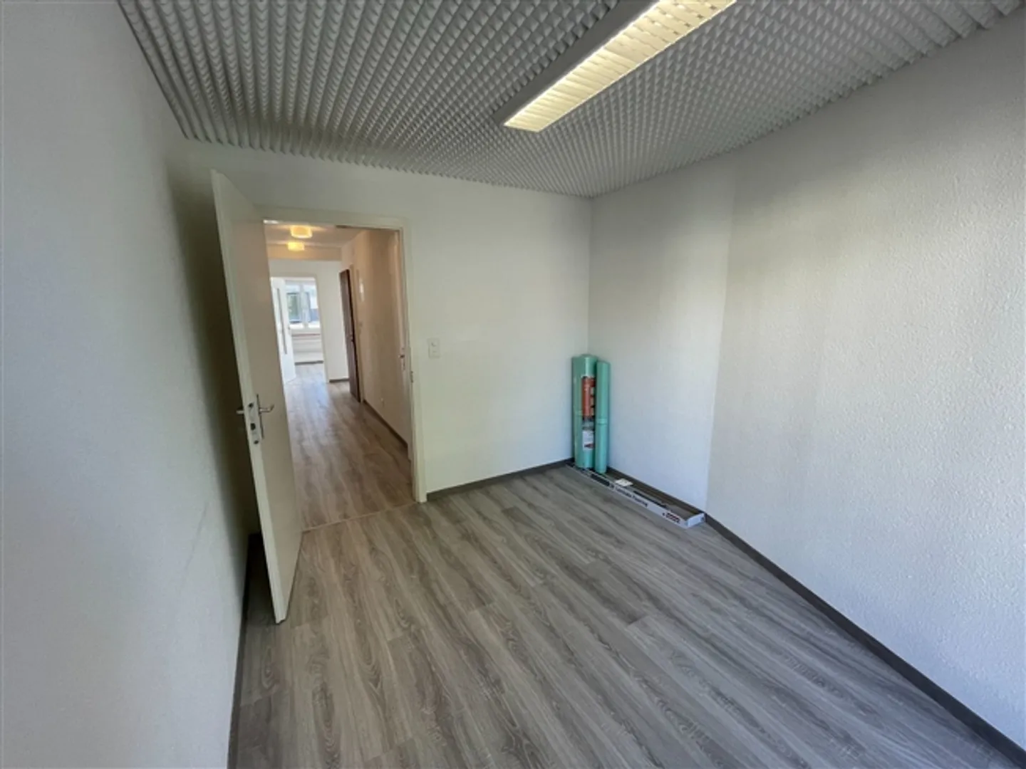 70m2 apartment in front of the train station with balcony - Photo 12 of 13