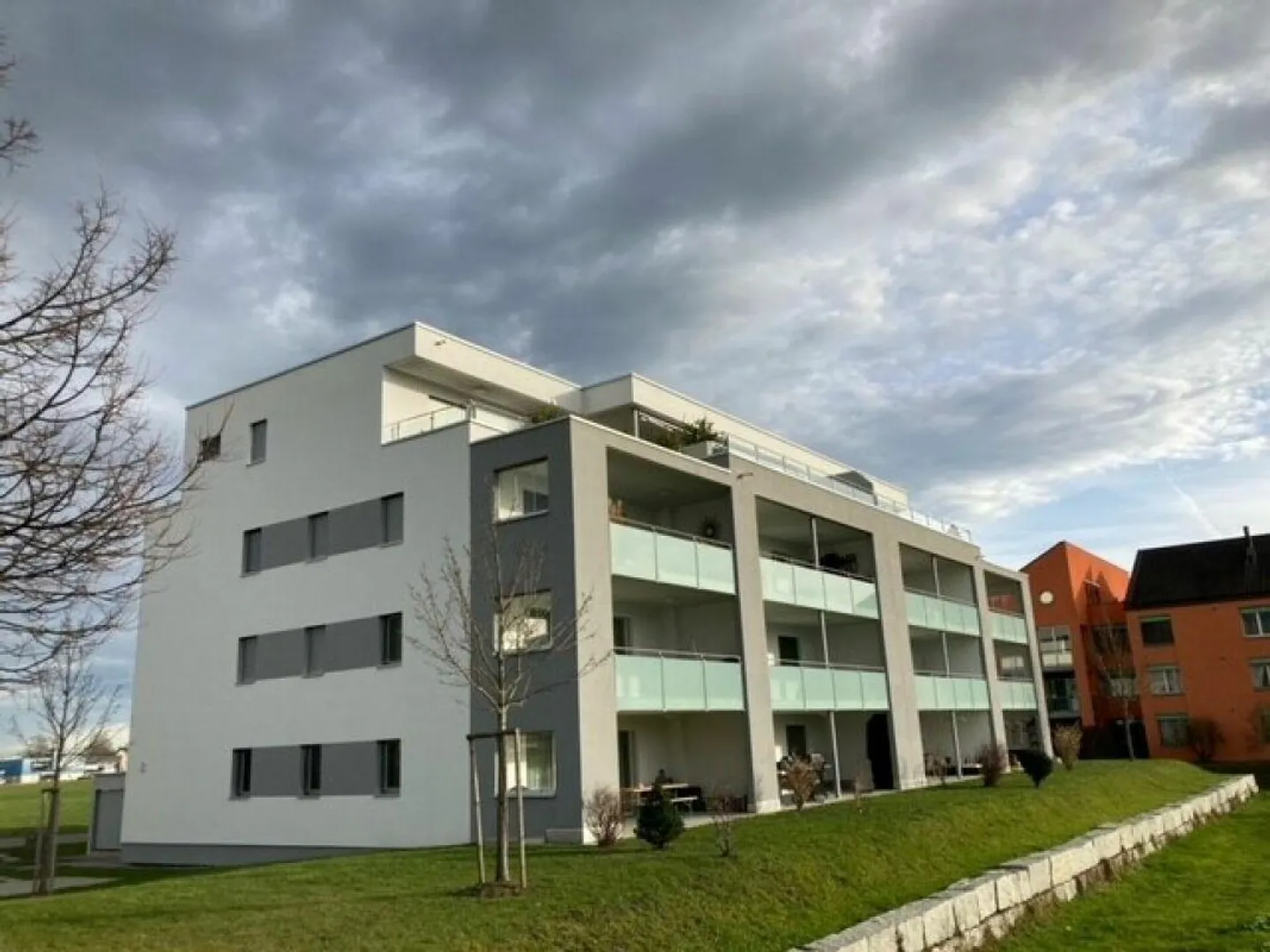 Appartamento luminoso e spazioso di 3,5 locali in affitto - Foto 1 di 14