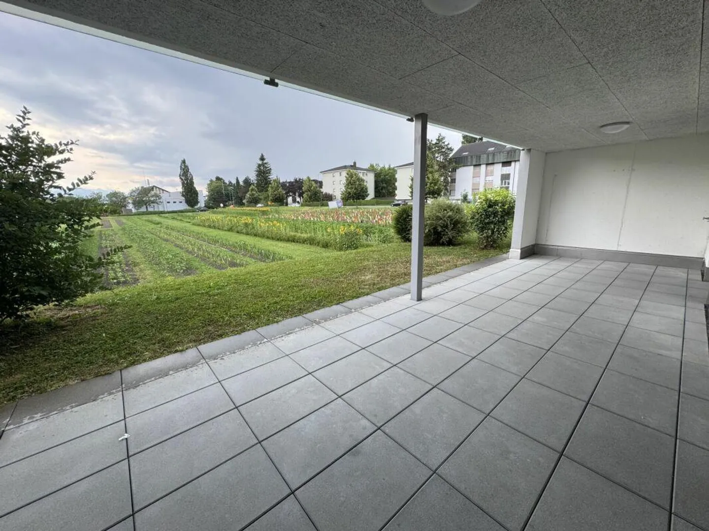 Appartamento luminoso e spazioso di 3,5 locali in affitto - Foto 2 di 14