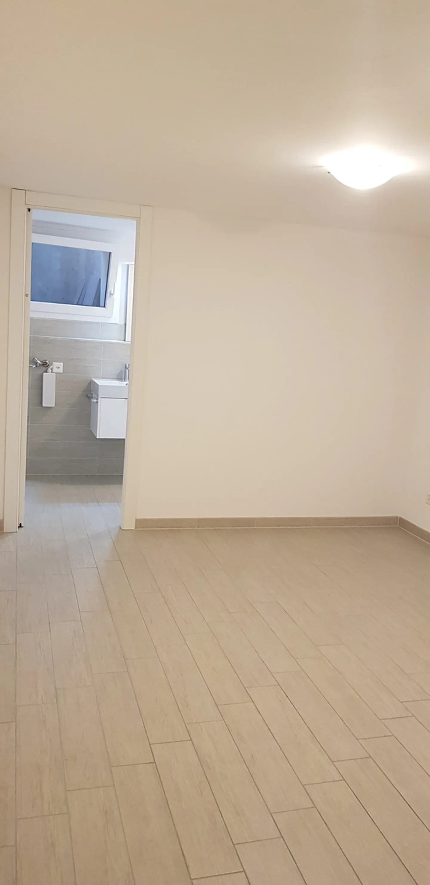 Appartement moderne de 2,5 pièces avec balcon, Cadempino - Photo 6 sur 10