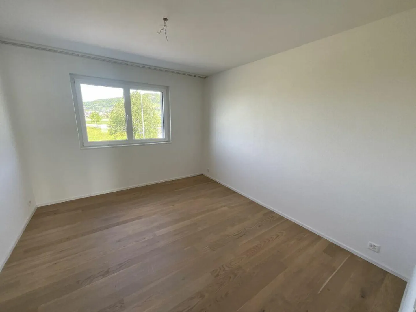 Appartamento luminoso e spazioso di 3,5 locali in affitto - Foto 9 di 14