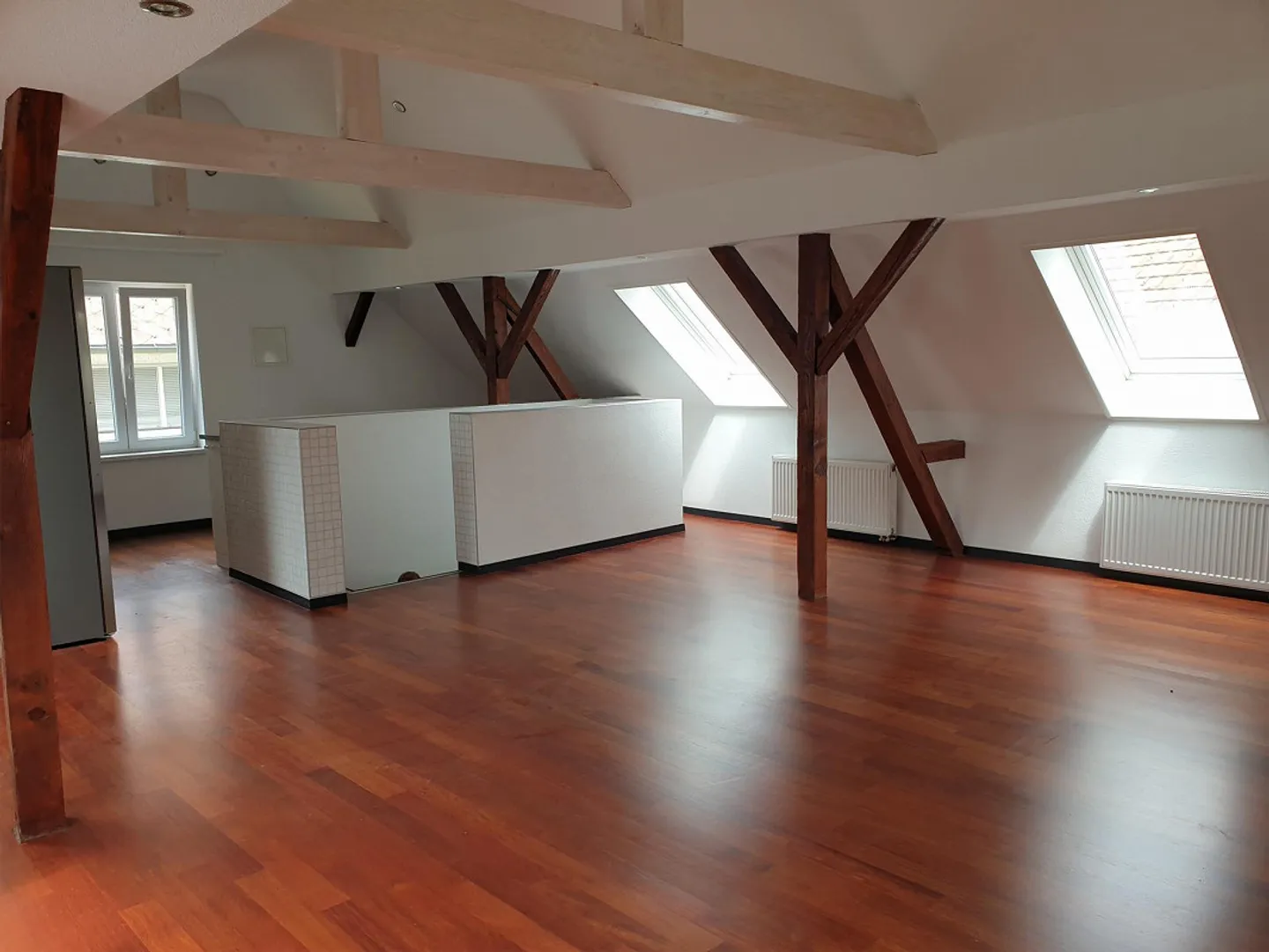 Appartamento maisonette di 5,5 stanze con utilizzo del giardino, vicino al ruscello, vicino alla stazione - Foto 11 di 12