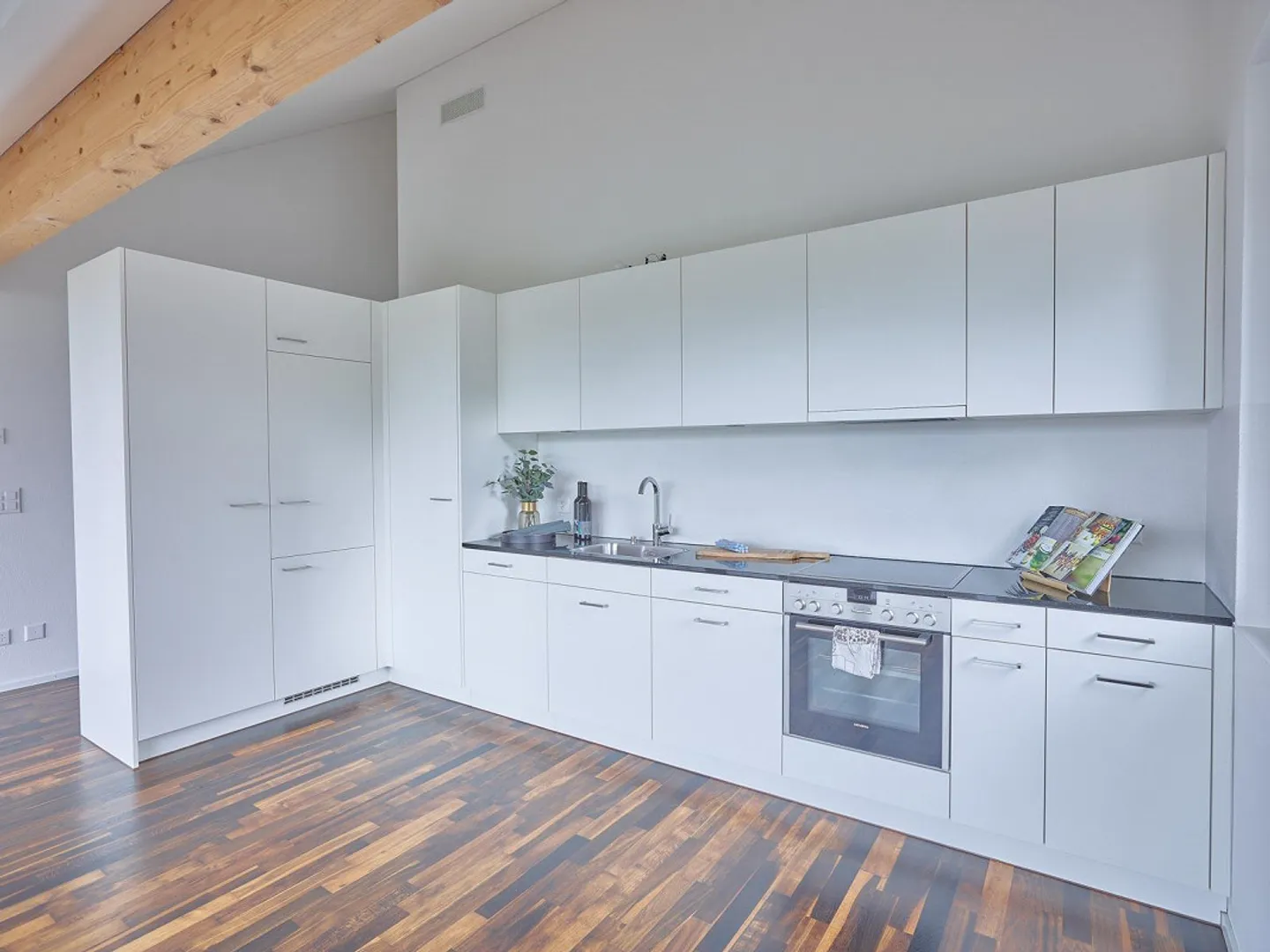 Exklusive Attikawohnung mit grossem Balkon & Top-Ausstattung - Foto 2 von 11